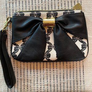 Betsey Johnson Bow Nanza Zipper Wristlet Clutch Black & White Gold Hardware